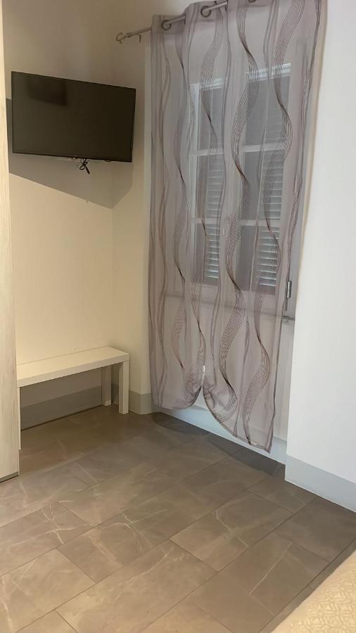 לינה וארוחת בוקר פיזה Casa Carducci 33 מראה חיצוני תמונה